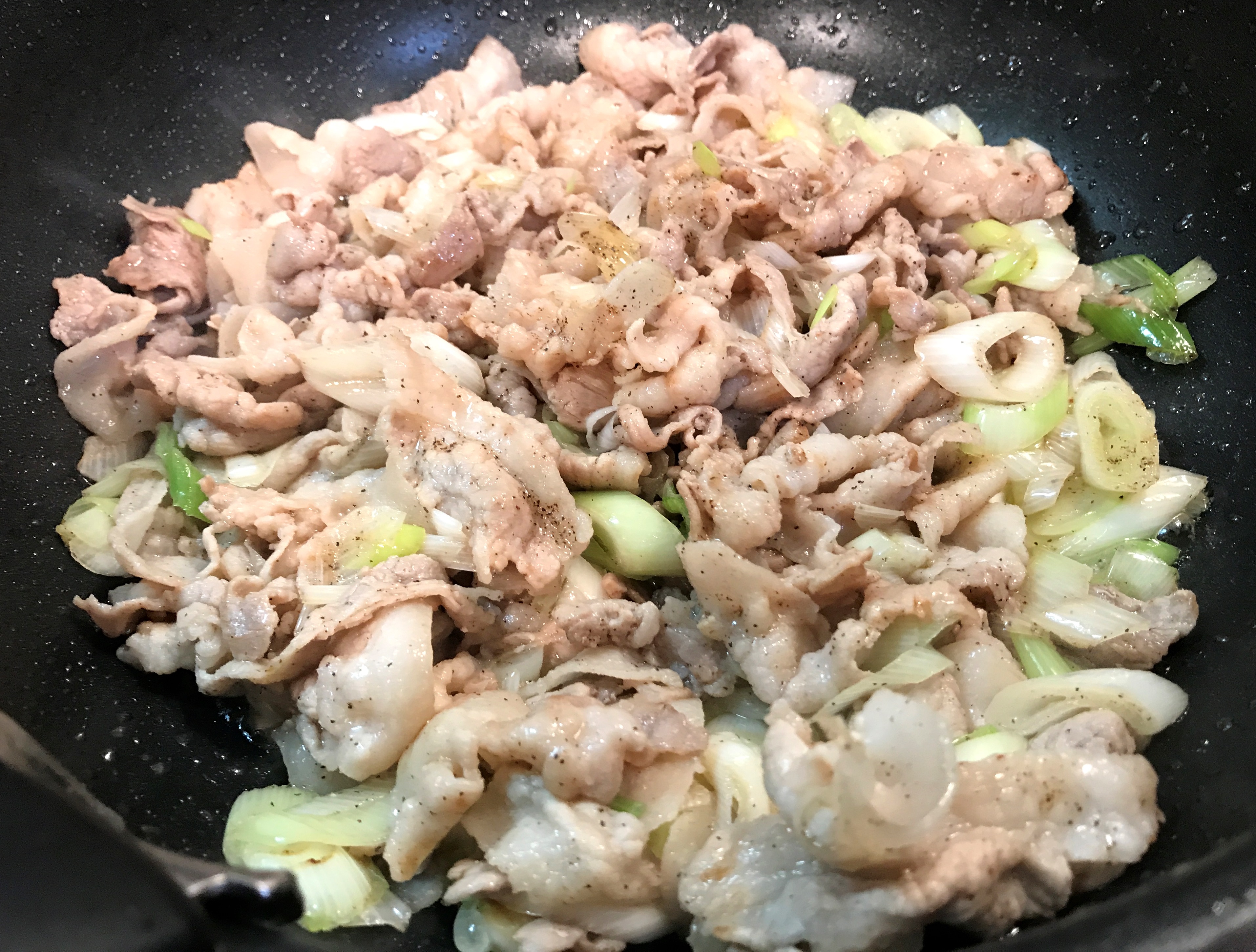 豚バラと長ネギの塩炒め