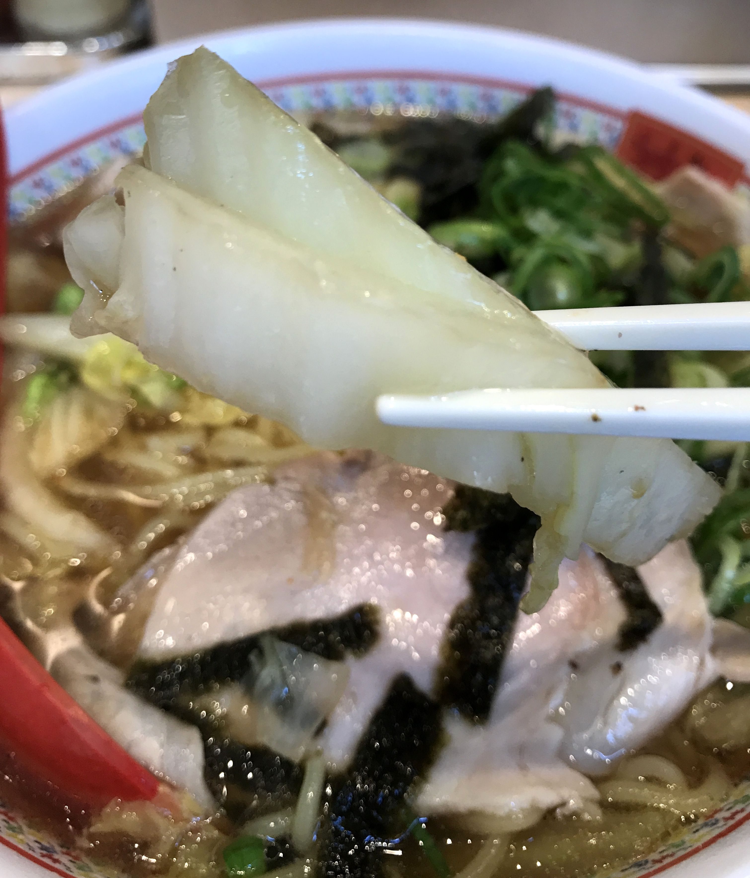 神座のラーメン雑炊の白菜