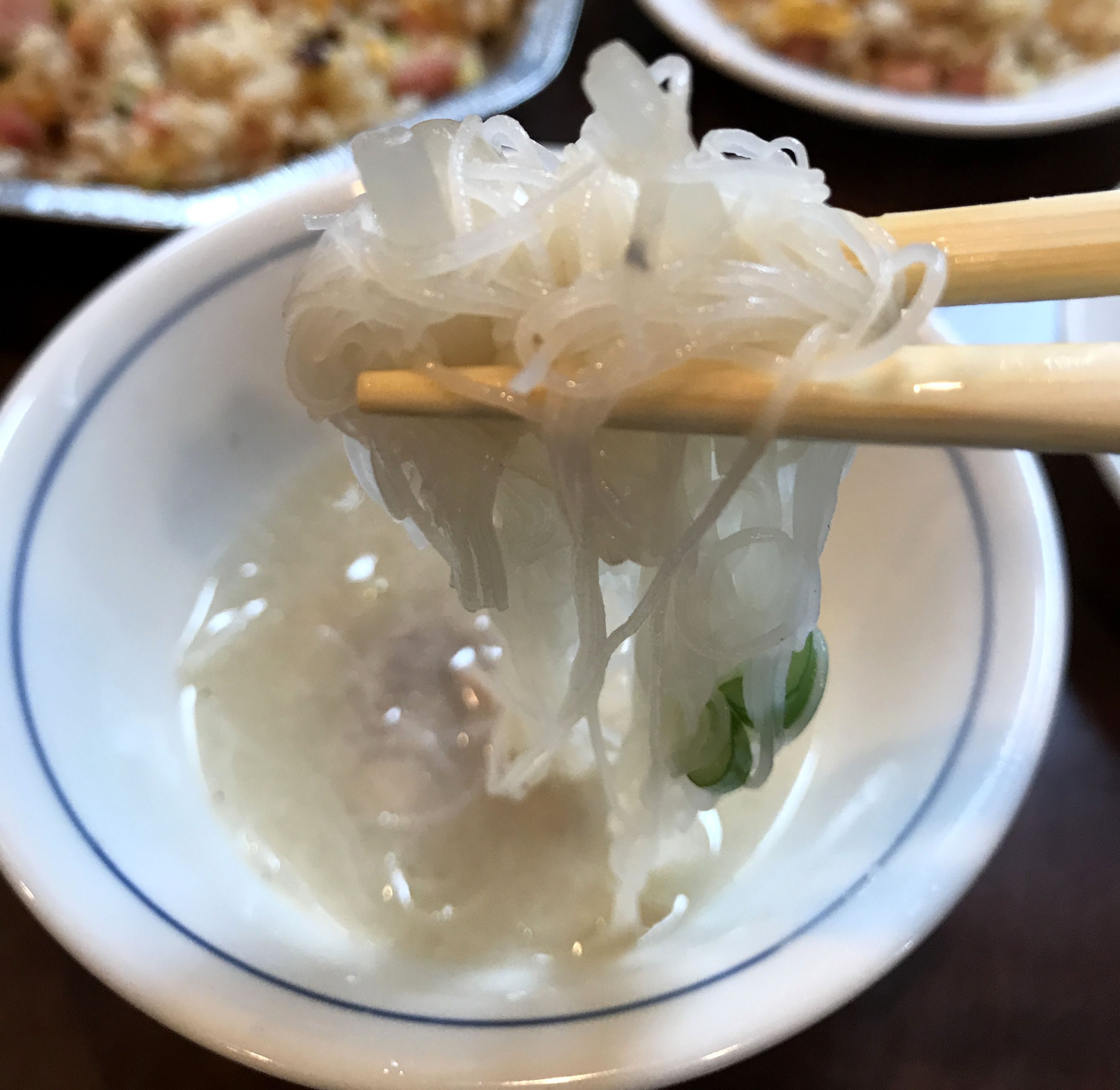 渋谷「麗郷」の麻婆豆腐_ひと口