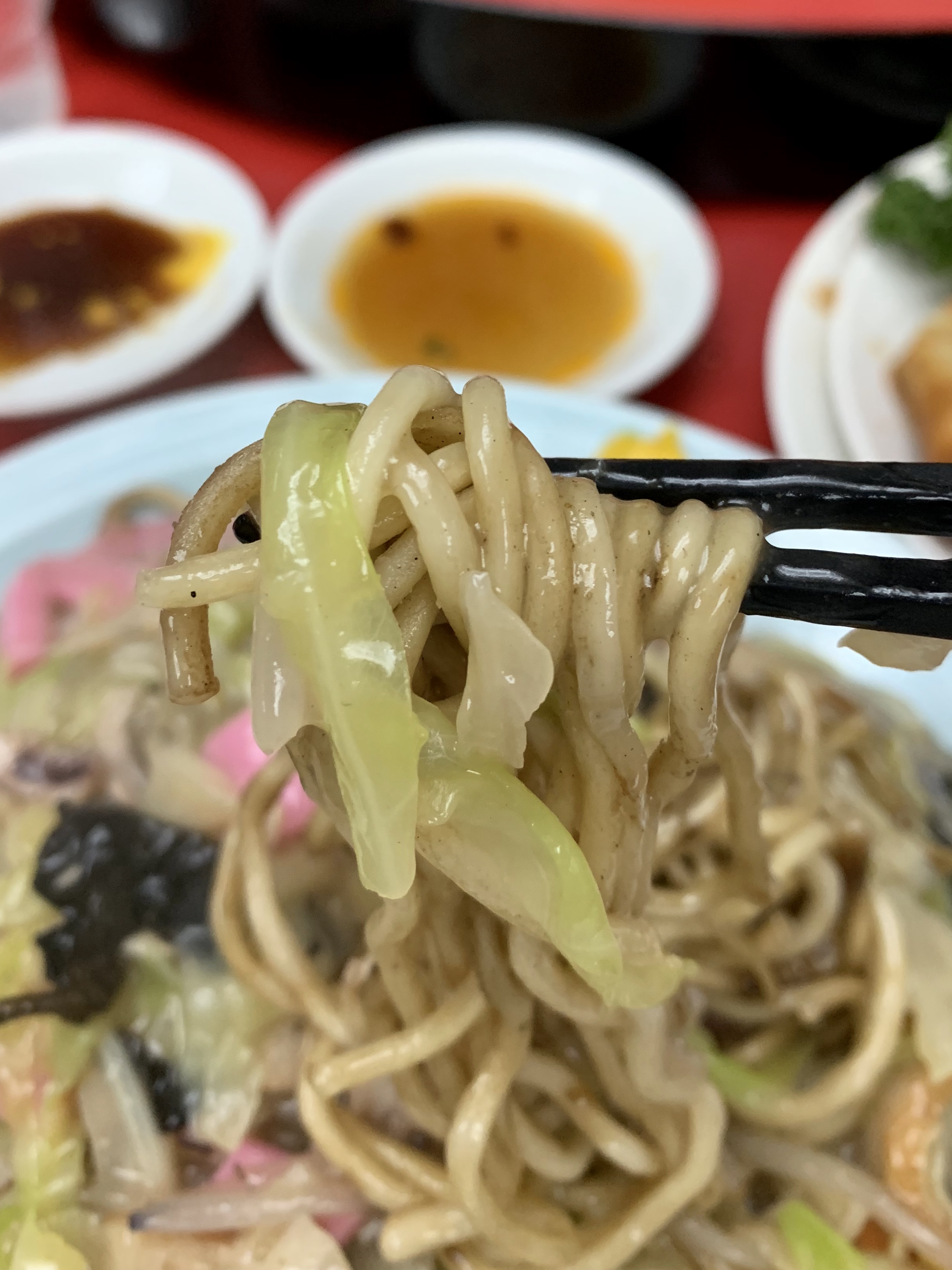 長崎飯店の皿うどん(軟麺)ひとくち