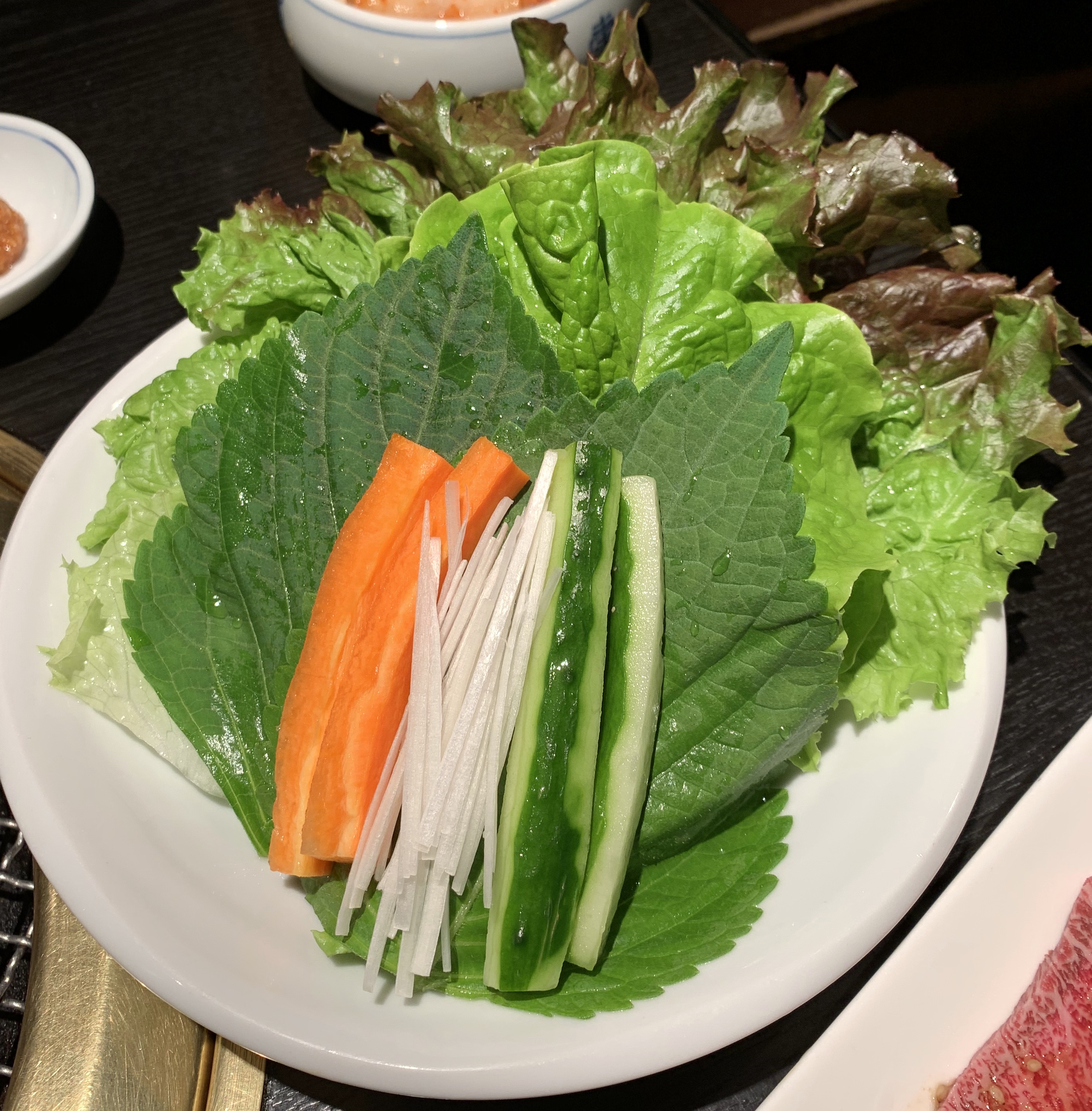 自由が丘の焼肉屋「漢江」のサンチュ