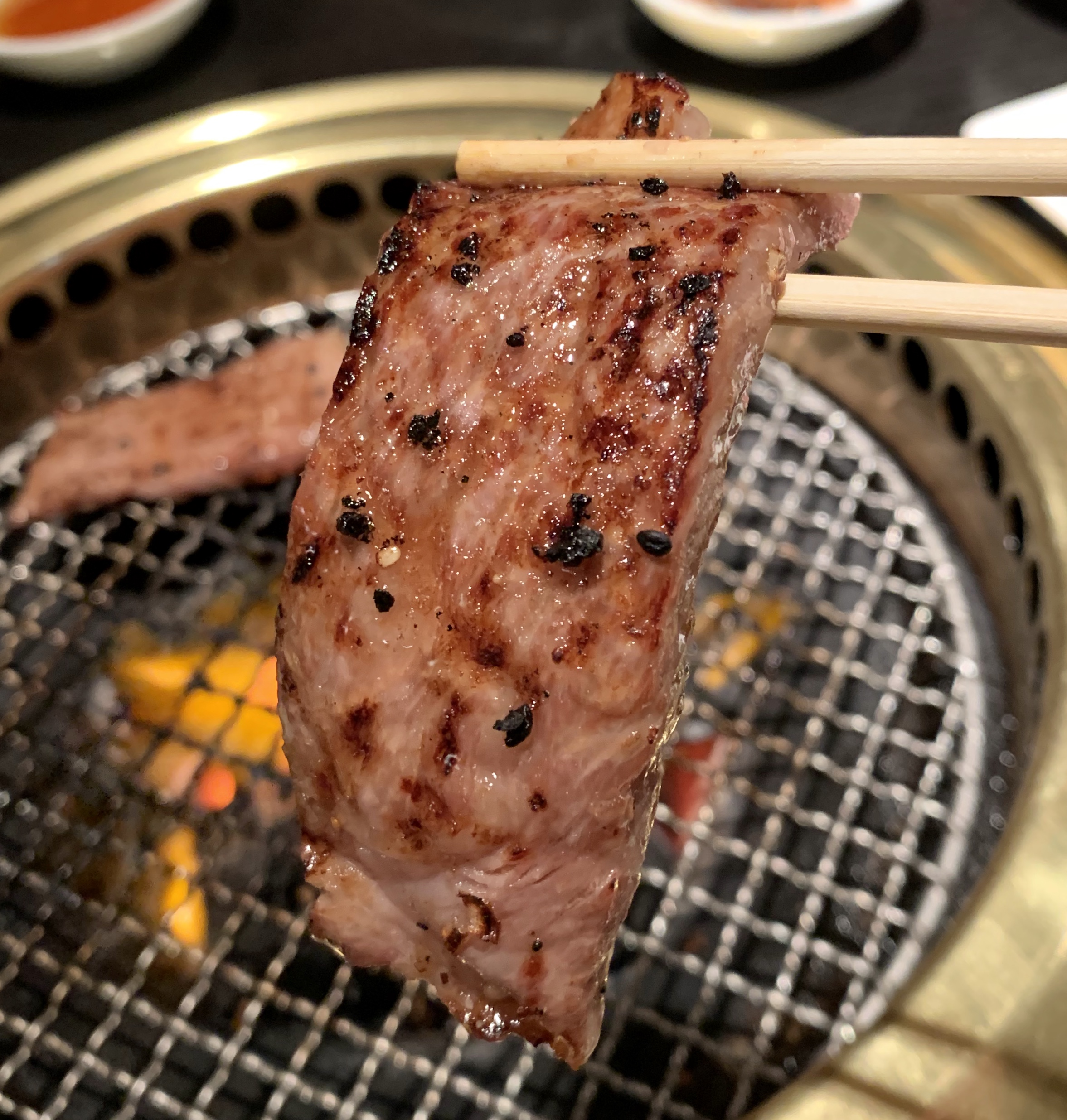 自由が丘の焼肉屋「漢江」のリブロース2