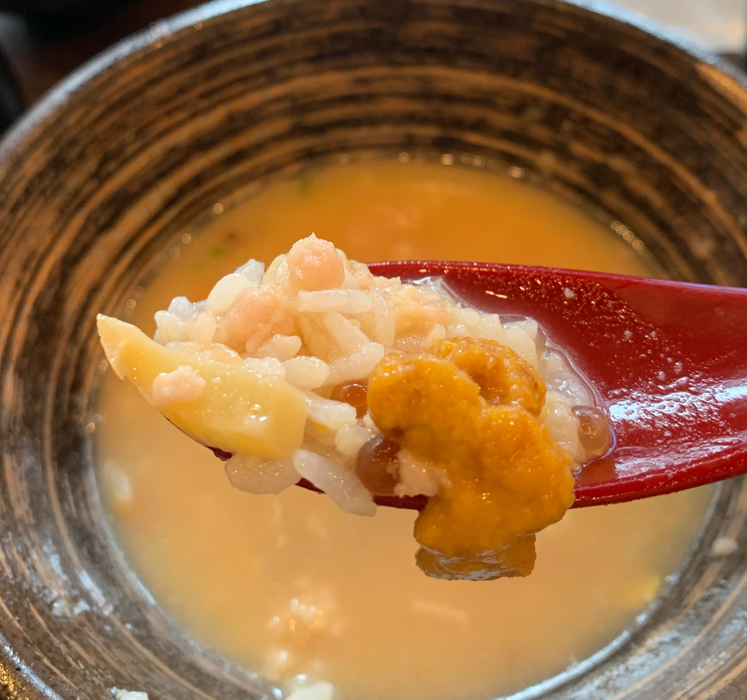 肉 ドレス 海鮮 丼 渋谷